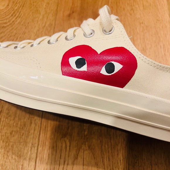 Comme des Garçons Play X Converse Lace-Up Sneakers - Picture 7 of 12